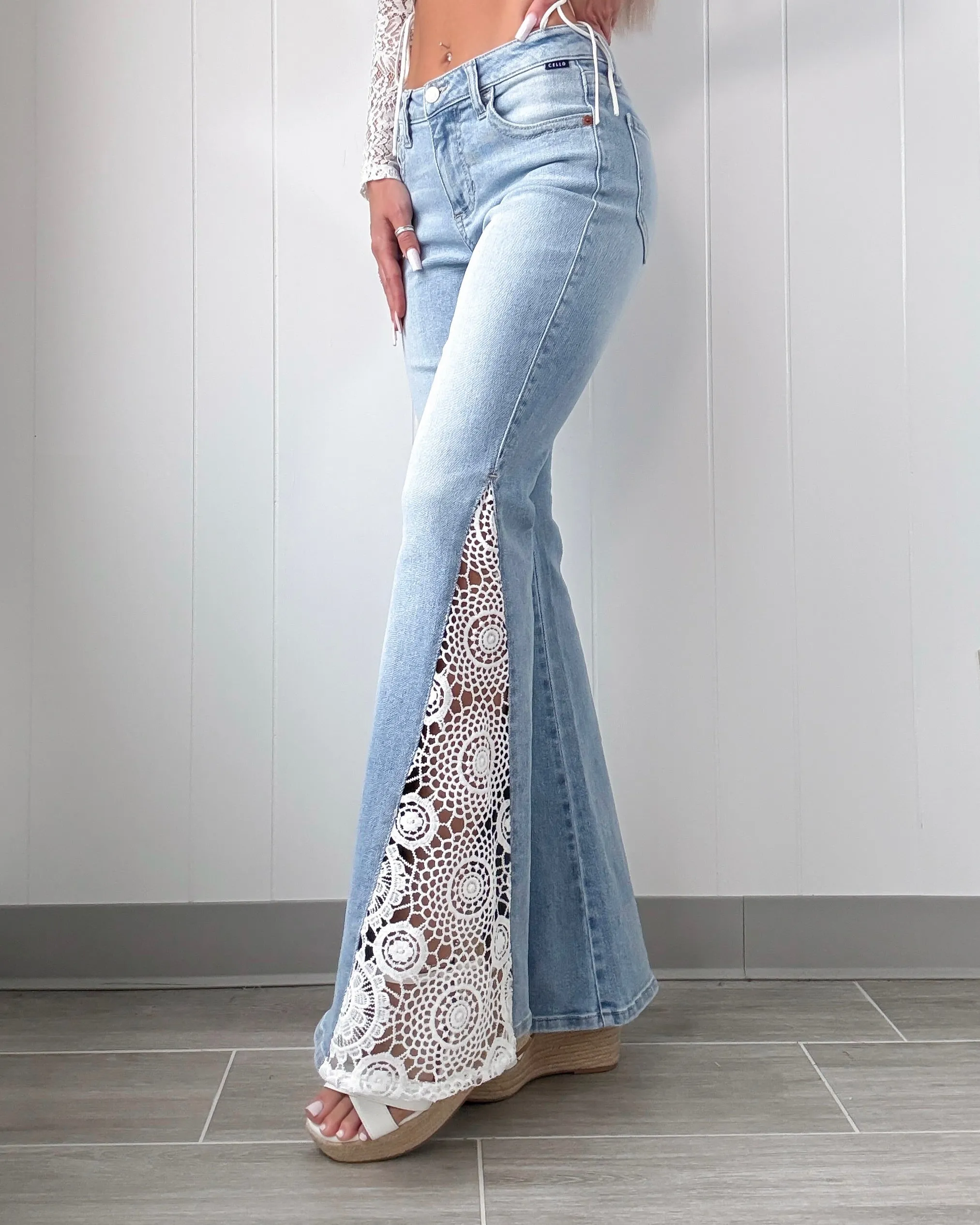 Alix Crochet Flare Jeans - Light Wash