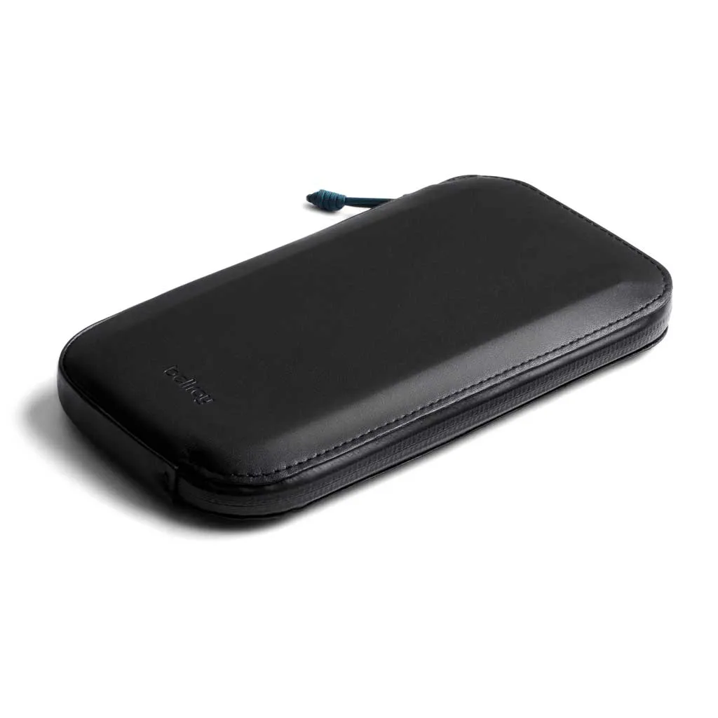 All-Conditions Phone Pocket Bellroy Bags