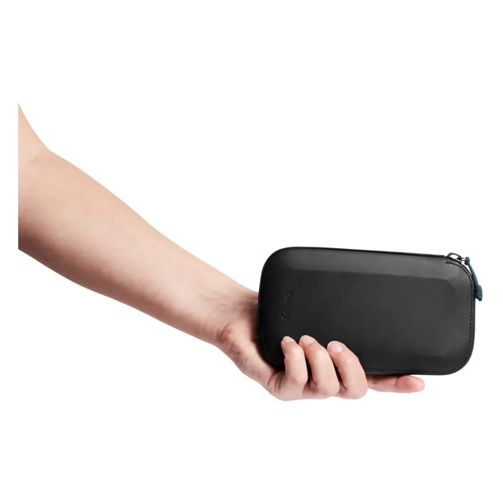 All-Conditions Phone Pocket Bellroy Bags