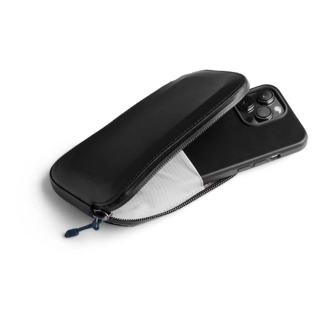 All-Conditions Phone Pocket Bellroy Bags