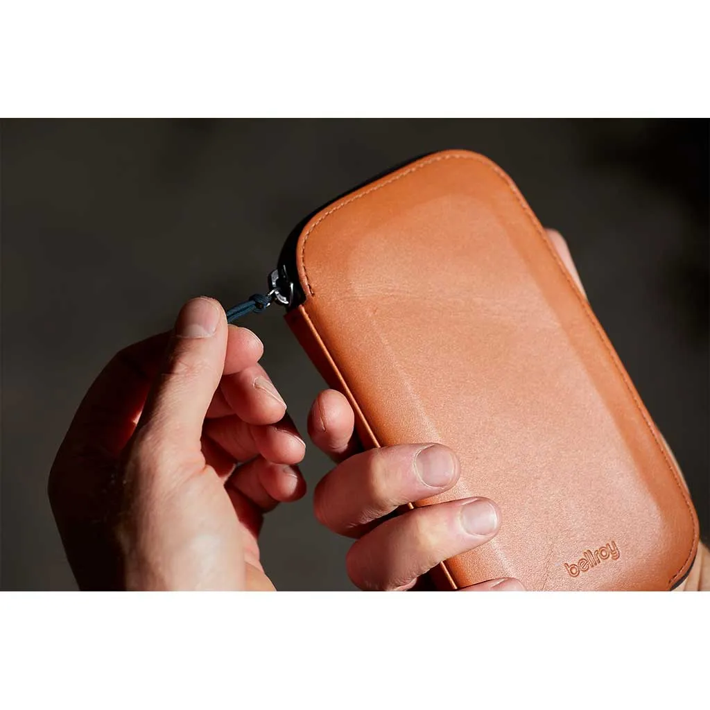 Bags Bellroy All-Conditions Phone Pocket