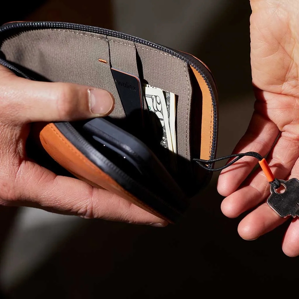 Bags Bellroy All-Conditions Phone Pocket