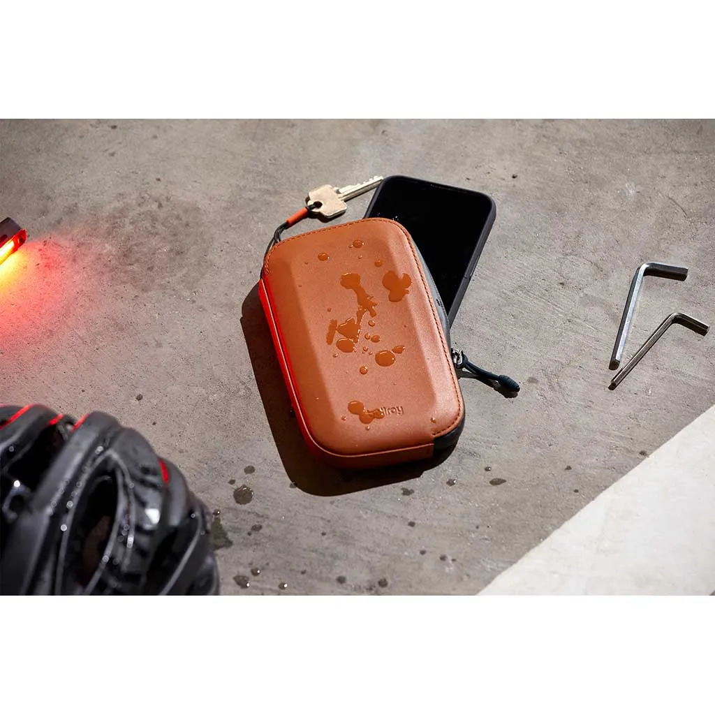 Bags Bellroy All-Conditions Phone Pocket