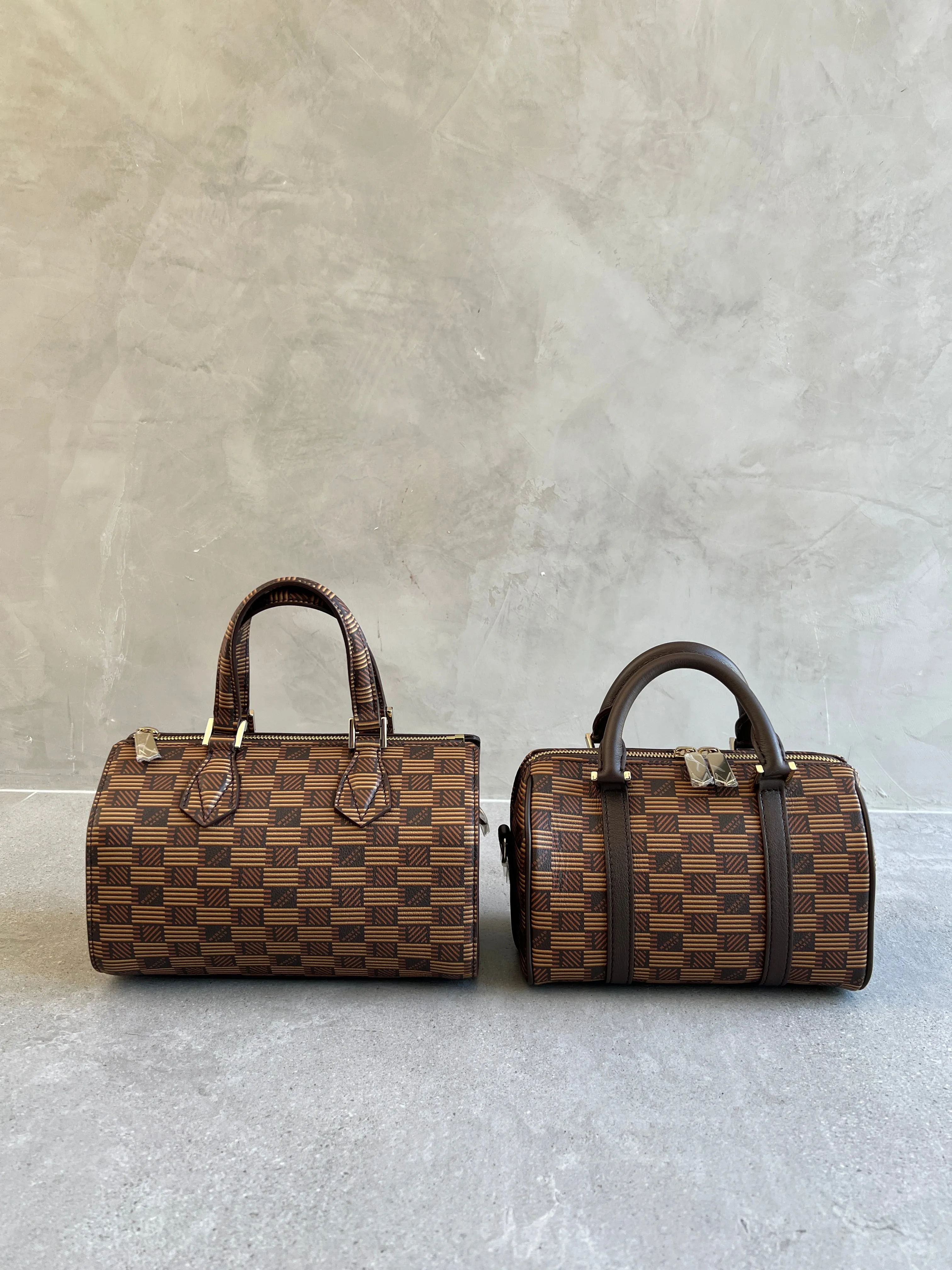 Boston Mini Travel Calf, Chocolate Moreau Bags