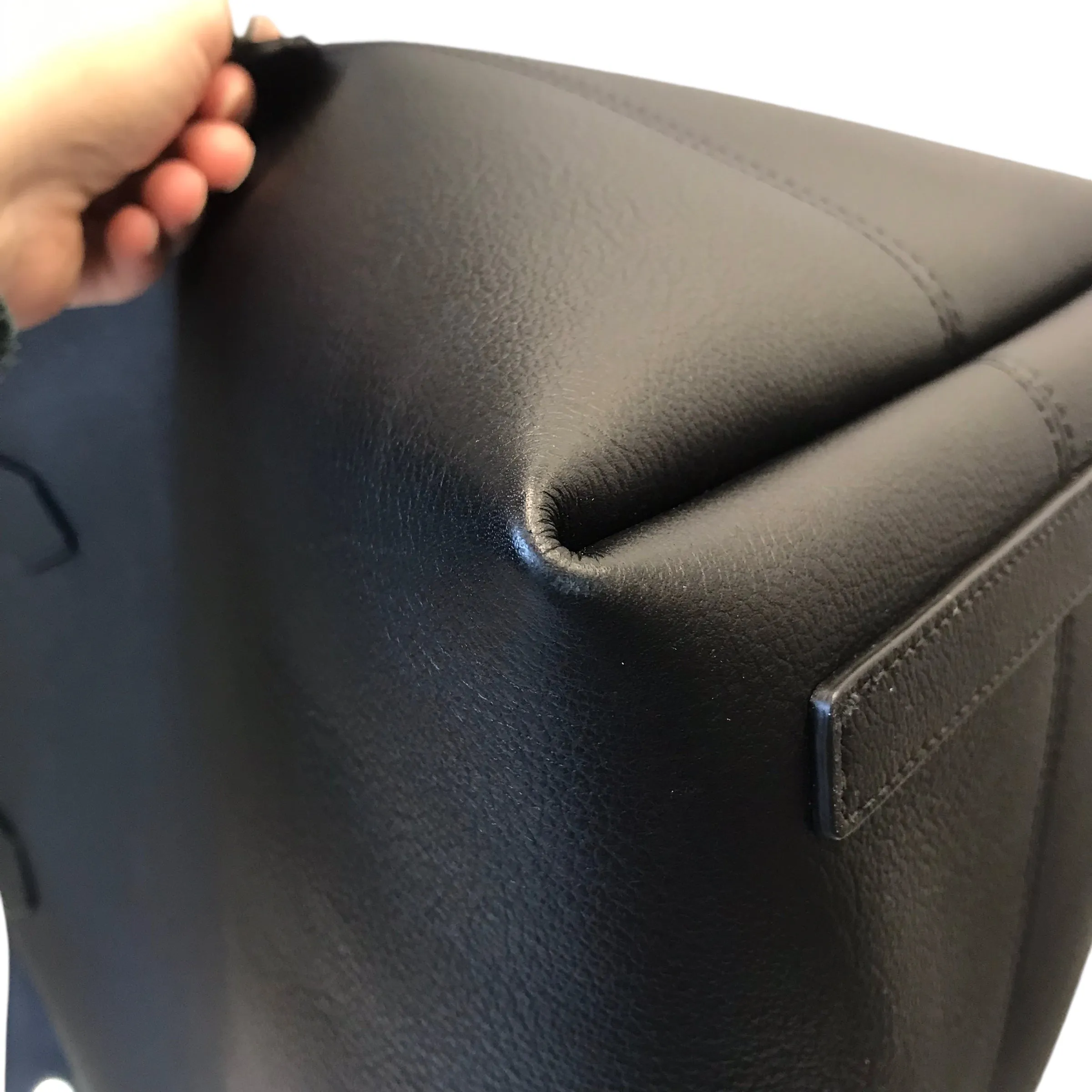 Burberry Handbags Handbag Luxury Designer By Burberry In Black, Size:Large