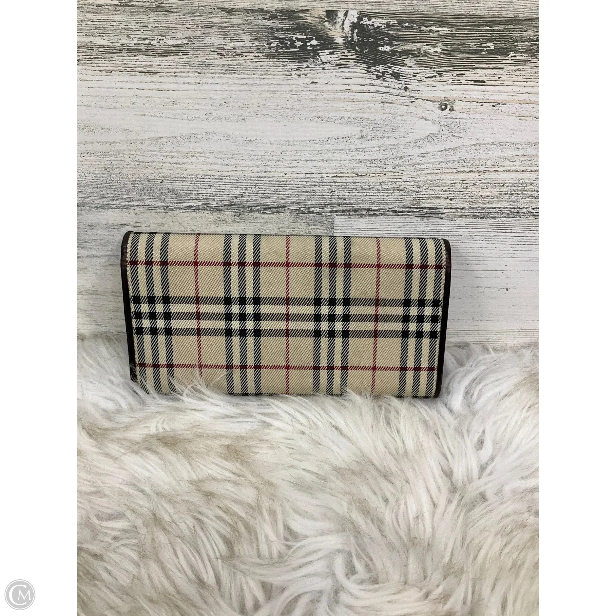 Burberry Handbags Wallet By Burberry, Size: Medium