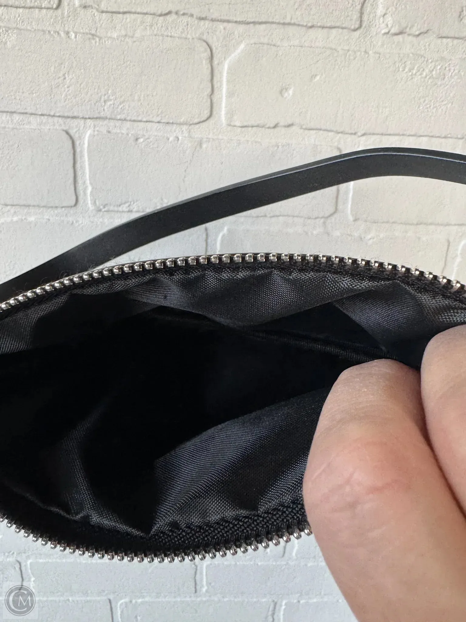 Calvin Klein Handbags Belt Bag By Calvin Klein, Size: Small
