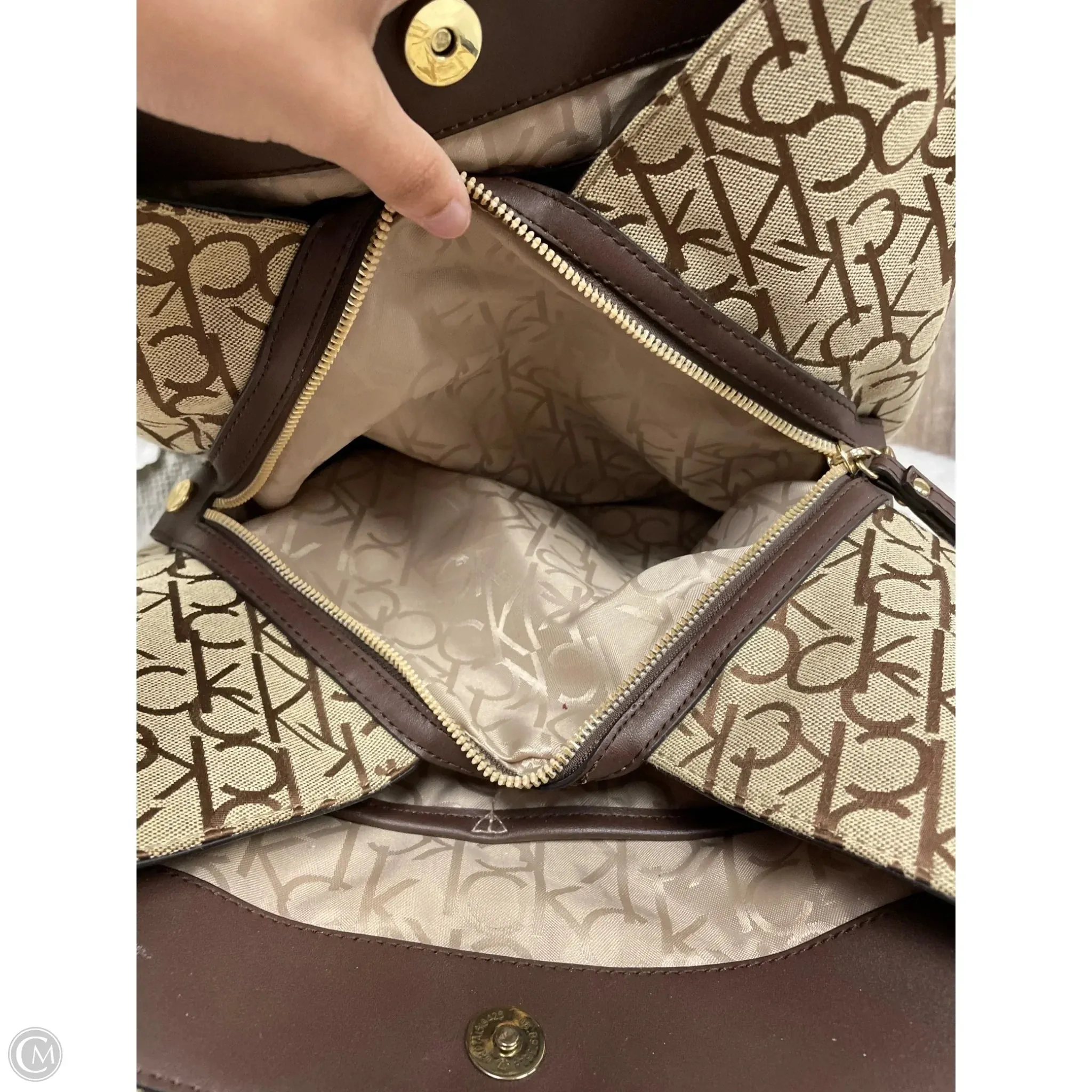 Calvin Klein Handbags Handbag By Calvin Klein, Size: Medium