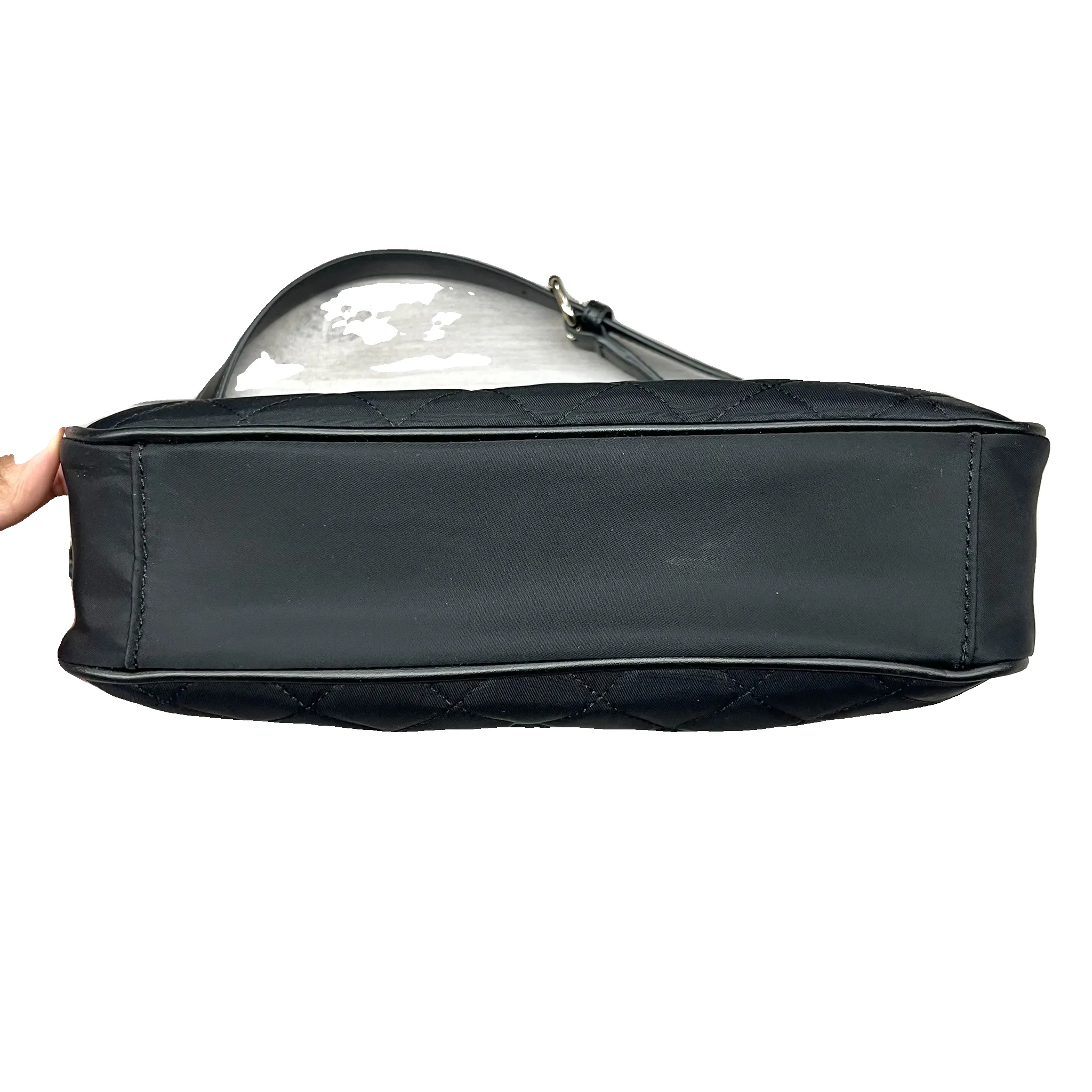 Calvin Klein Handbags Handbag By Calvin Klein, Size: Medium