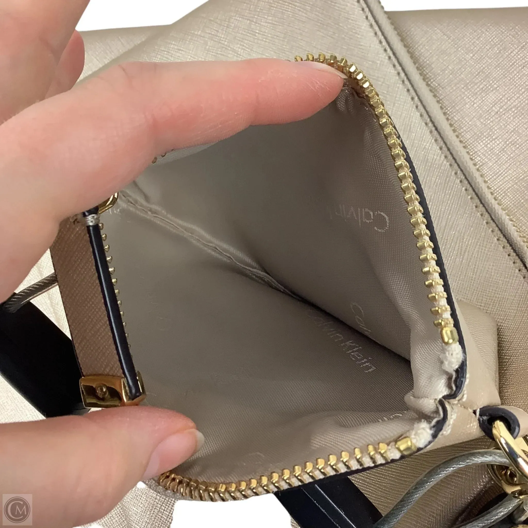 Calvin Klein Handbags Wallet By Calvin Klein, Size: Large