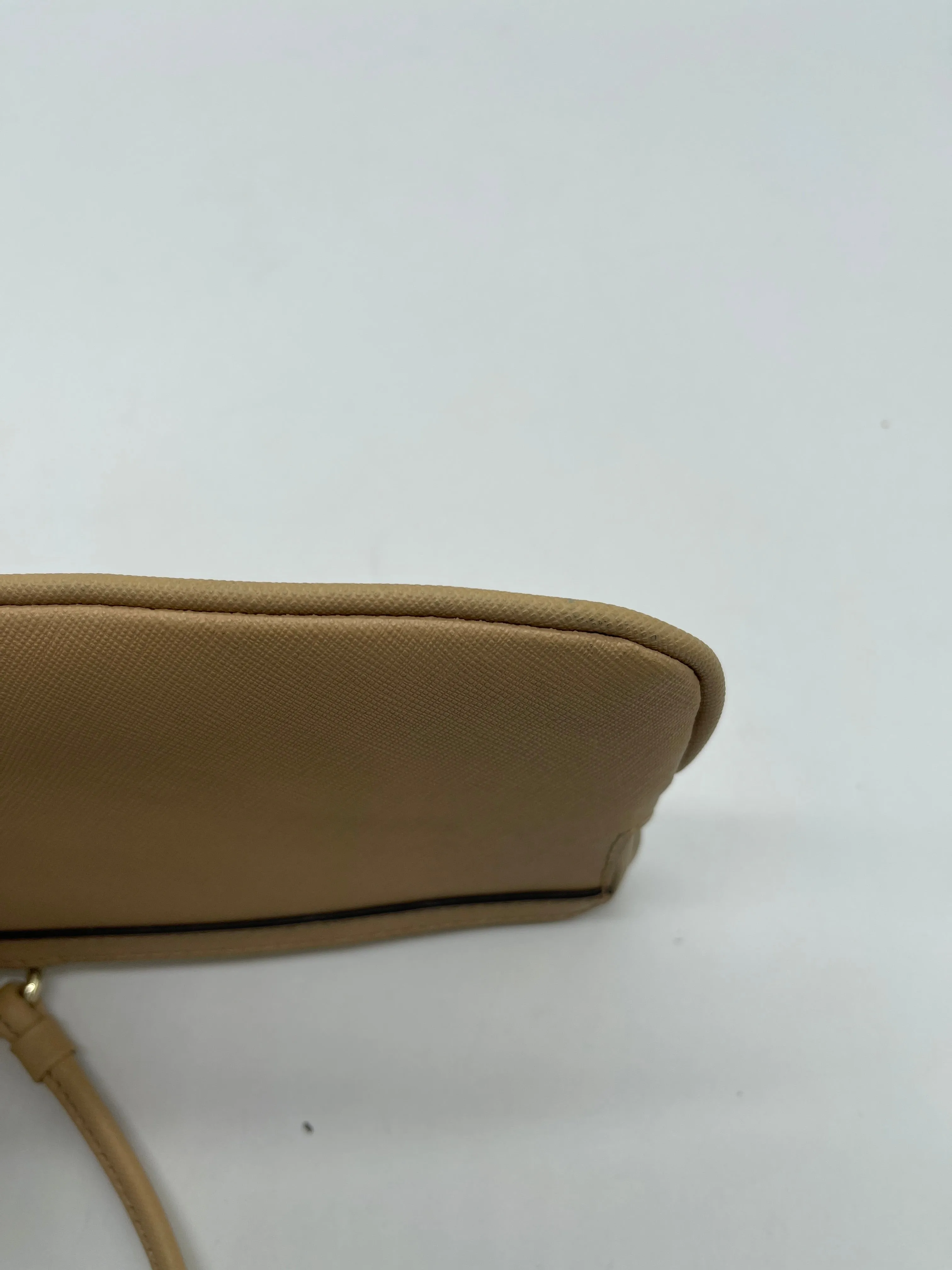 Calvin Klein Handbags Wristlet By Calvin Klein, Size: Medium