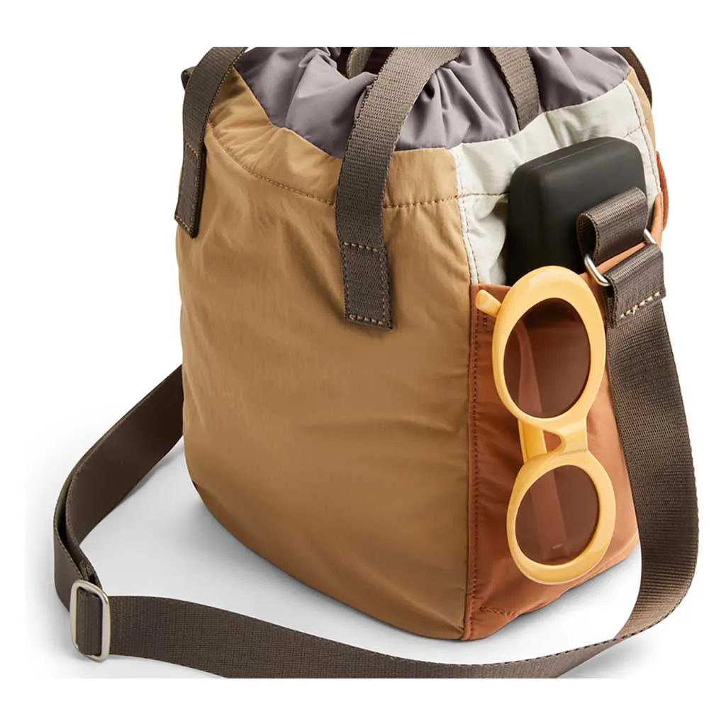 Cinch Bucket Bag Bellroy Bags