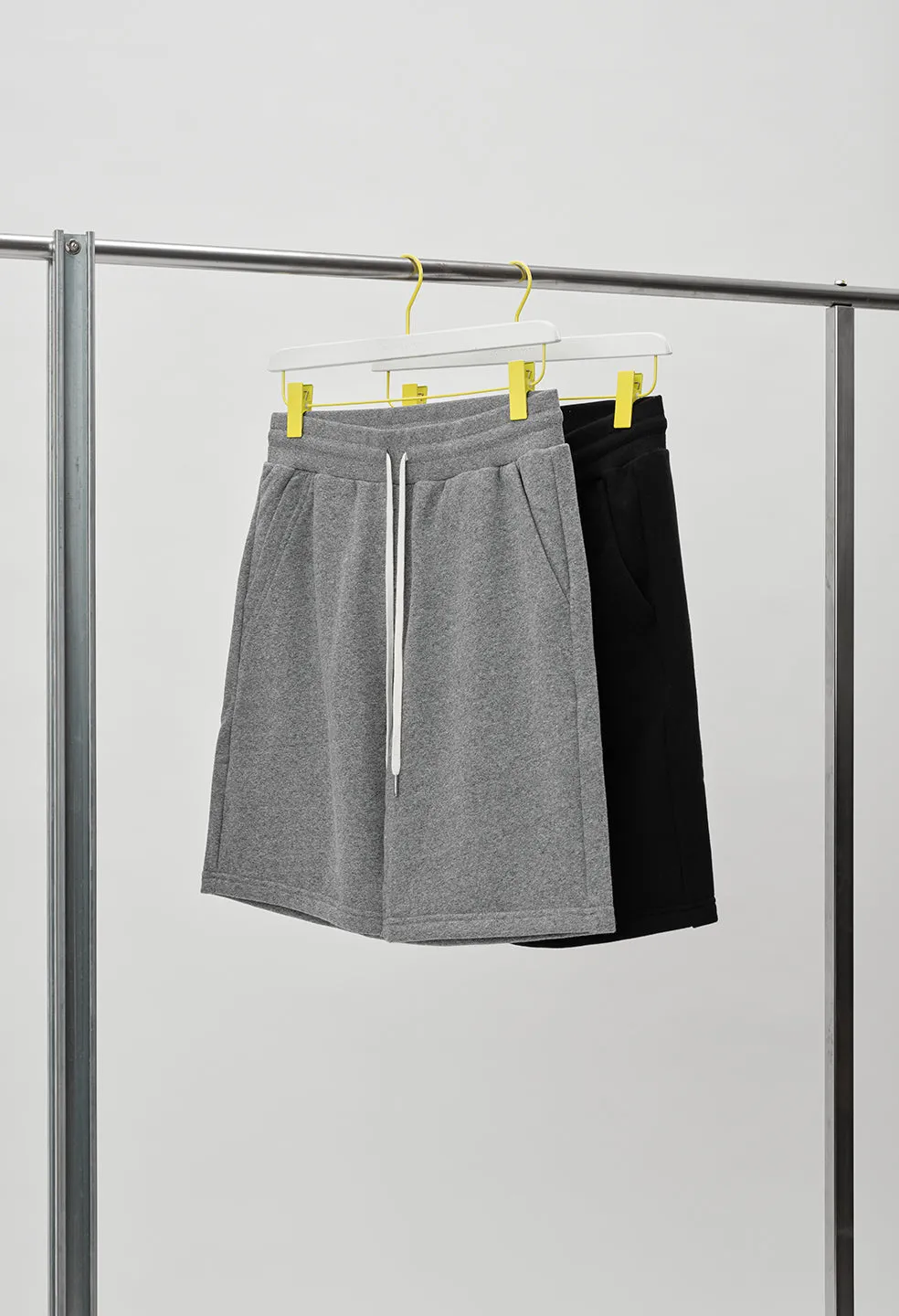 Crimson Shorts / Black