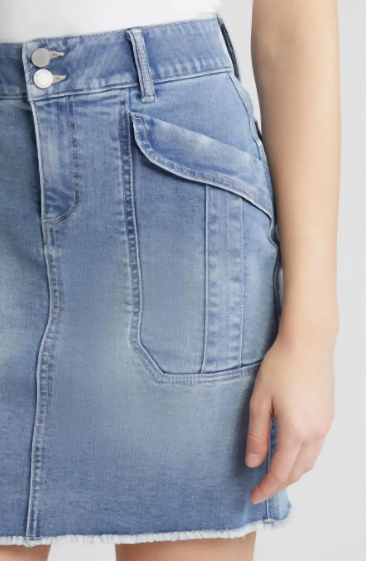 Fray Hem Denim Skirt In Blue