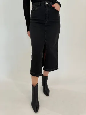 Geneva Jean Front Slit Skirt In Washed Black