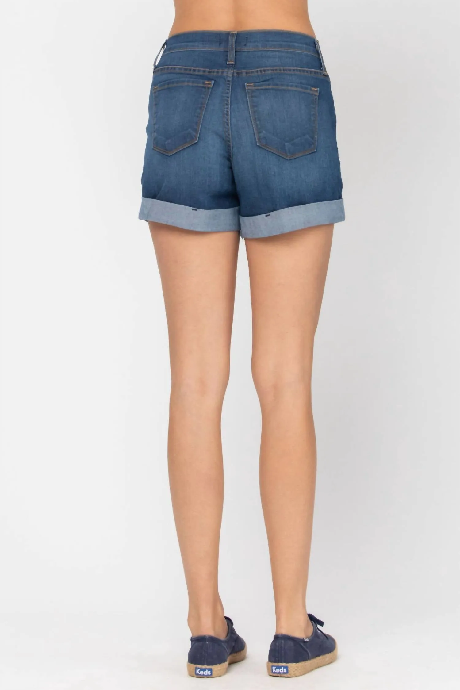 High Waist Cuffed Short In Dark Wask