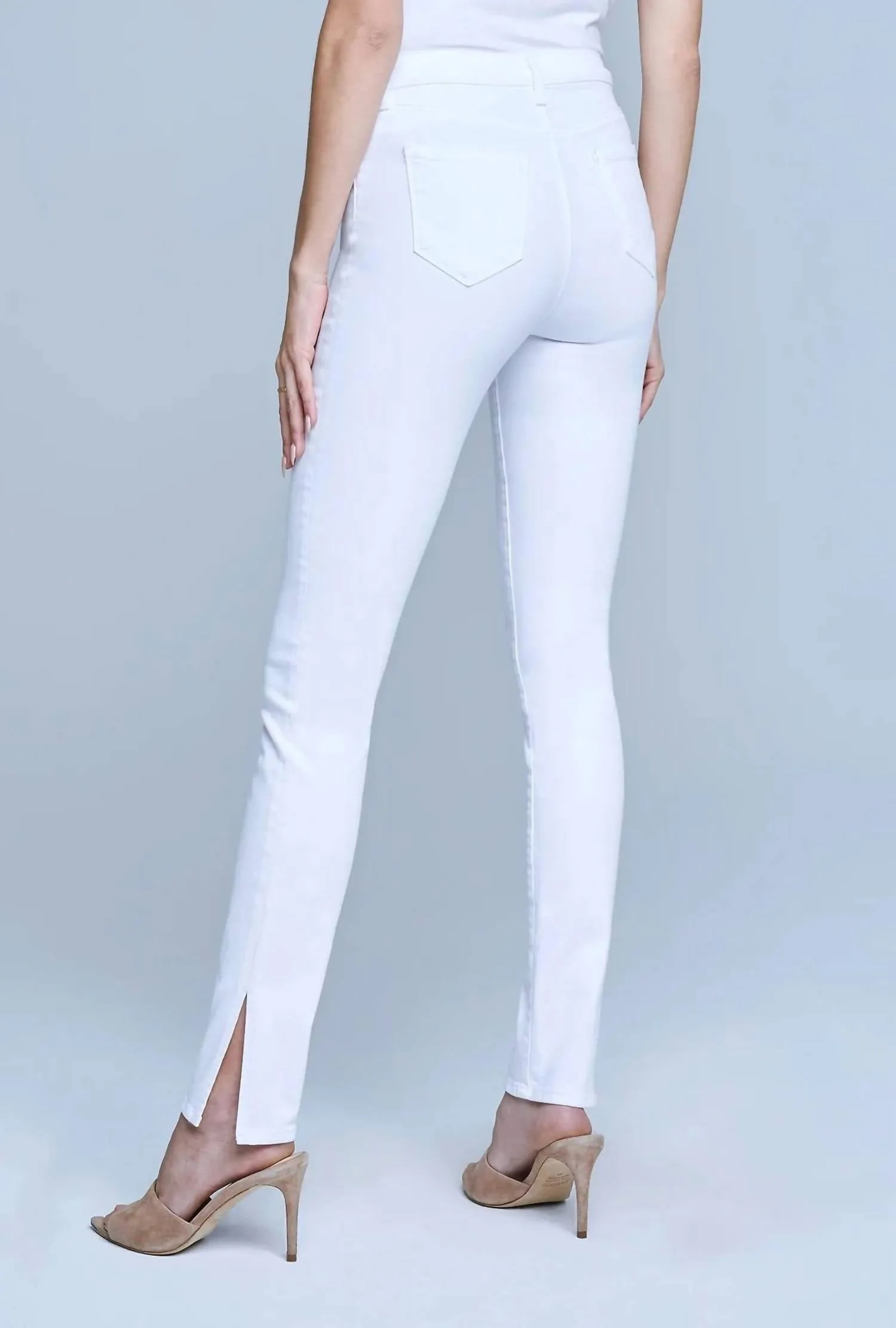 Josie Jean In Blanc