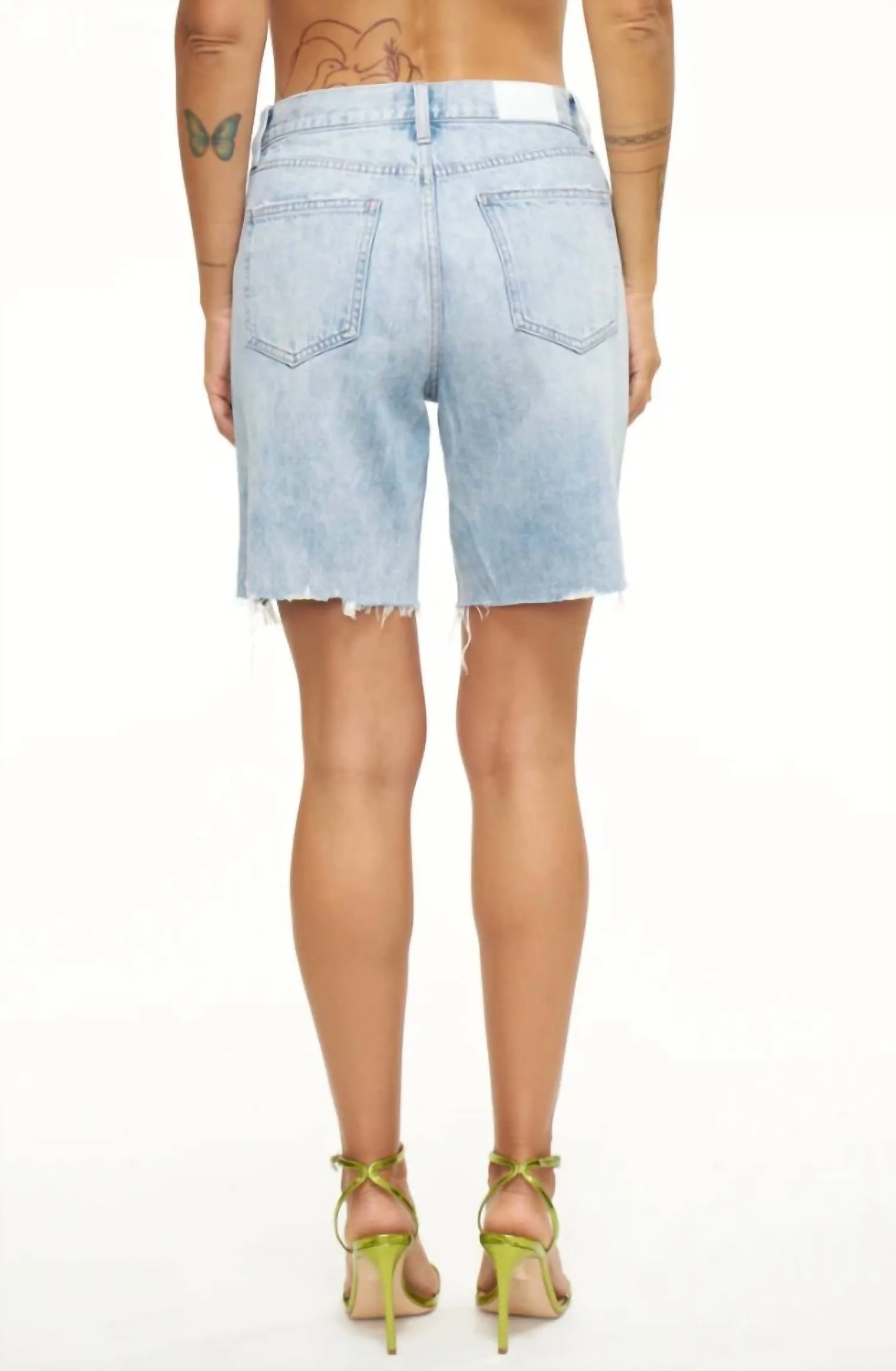 Kelly 90S Skater Short - Rotunda Distressed In Light Wash