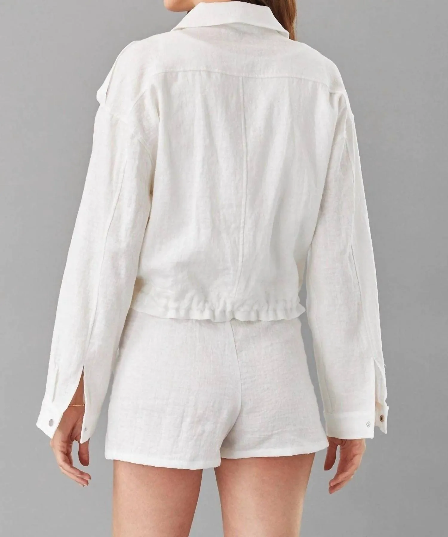 Linen Shorts In Eggshell