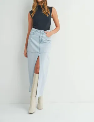 Maxi Open Slit Denim Skirt In Light Wash