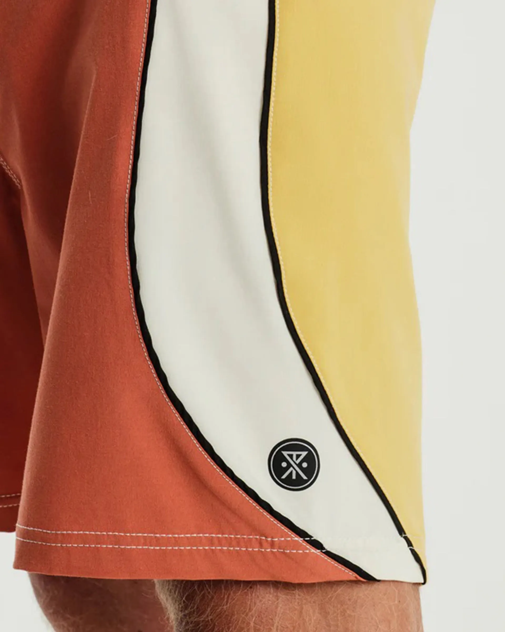 Passage Y2K Boardshorts 17"