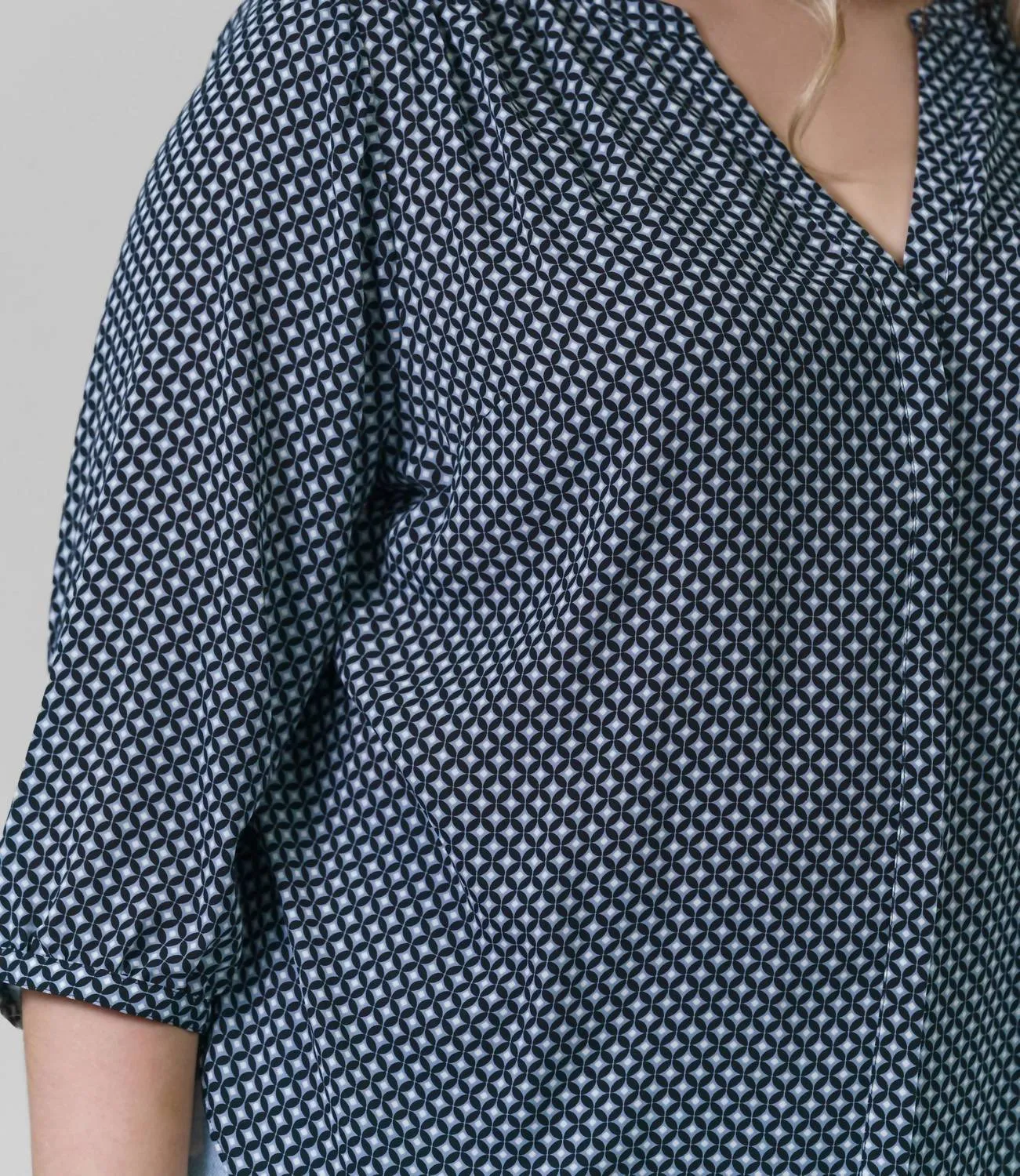 Pintuck Blouse - Plus In Diamond Peak