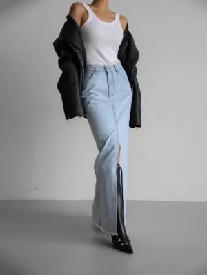 Raw Hem Denim Maxi Skirt In Light Wash