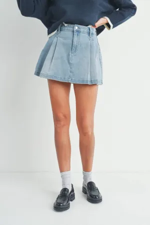 Stacey Low Rise Pleated Skirt In Light Denim