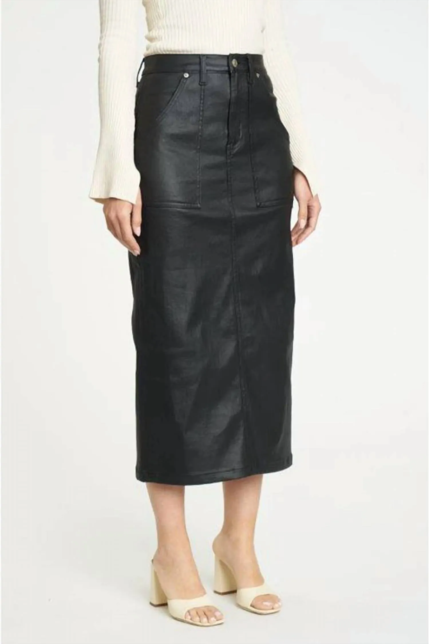 Sweet Heart Skirt In Coated Asphalt