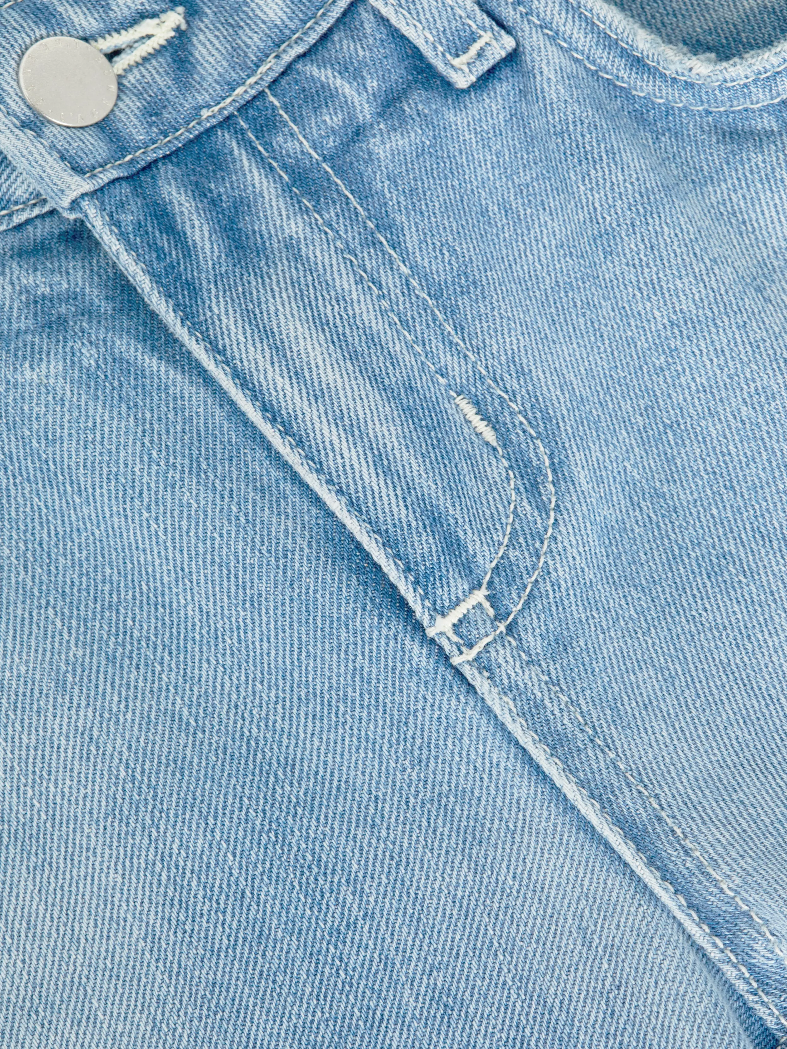 Teya Low-Rise Denim Short