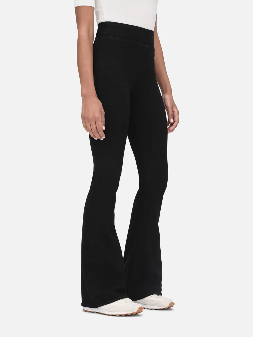 The Jetset Flare -- Sheen Noir