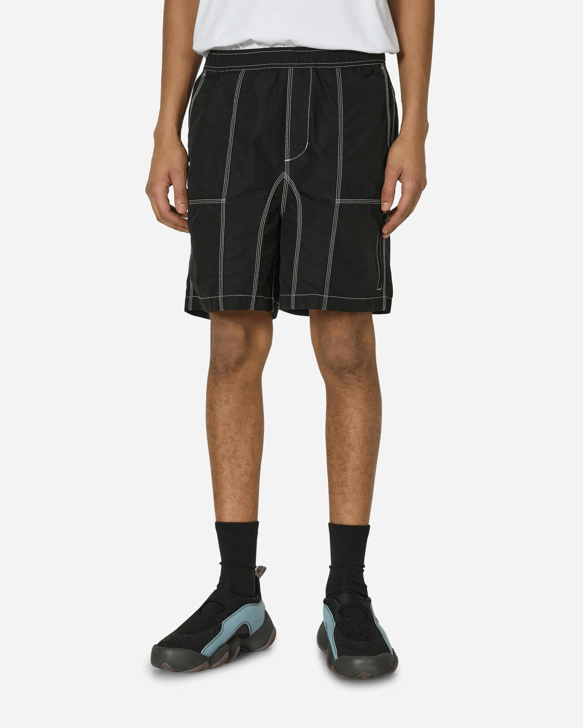 Triple Needle Bishop Shorts Black