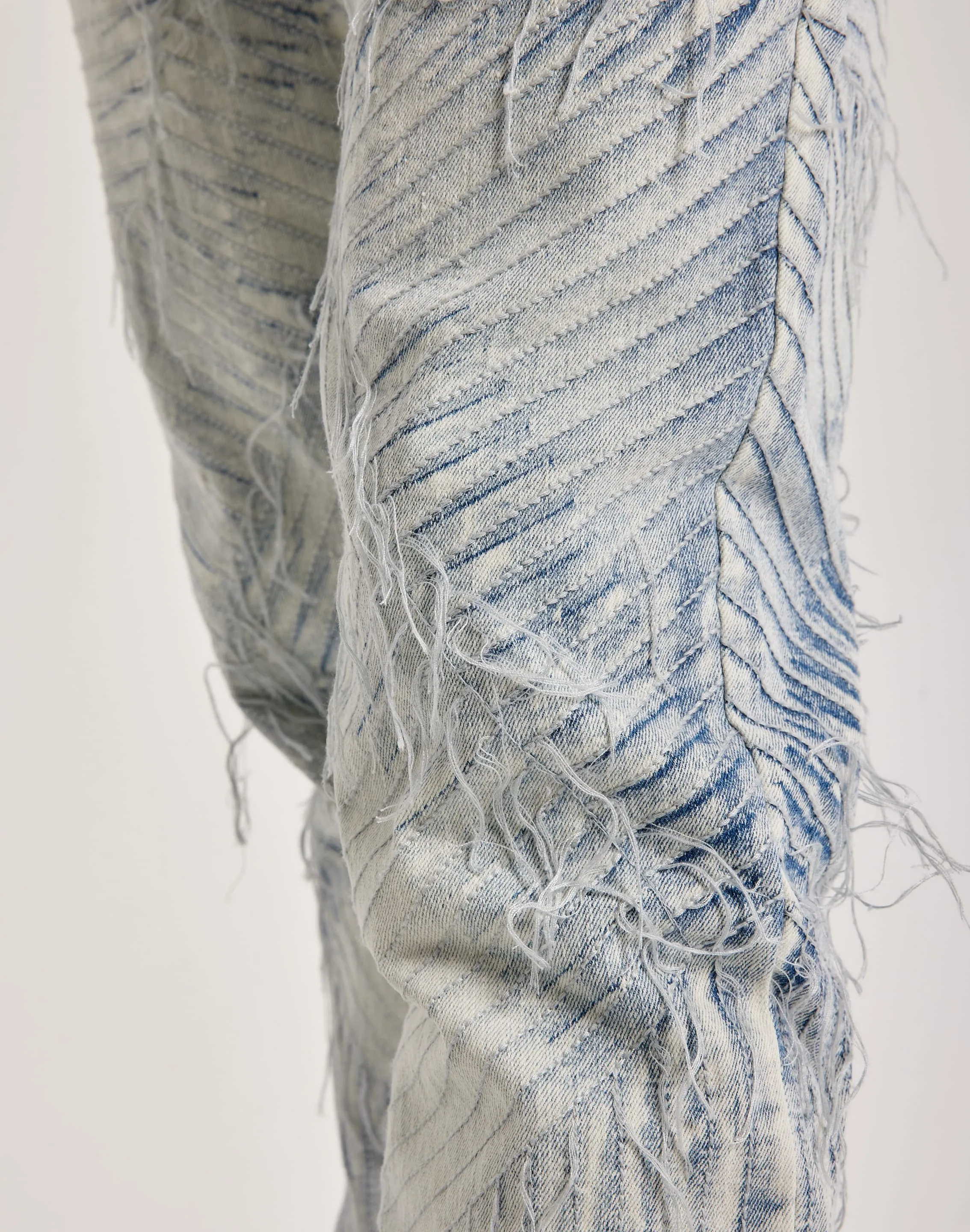 WAIMEA Geometric Frayed Jeans