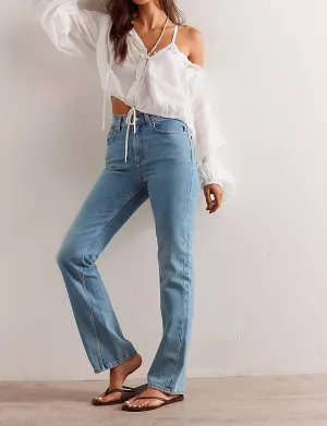 Xena Slim Straight Jeans